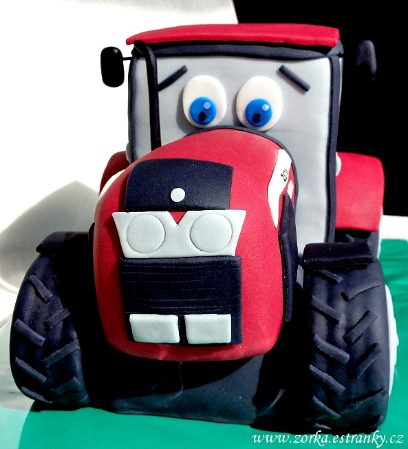 56-1. Červený traktor